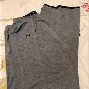 Women’s Under Armour sweat pants. XL